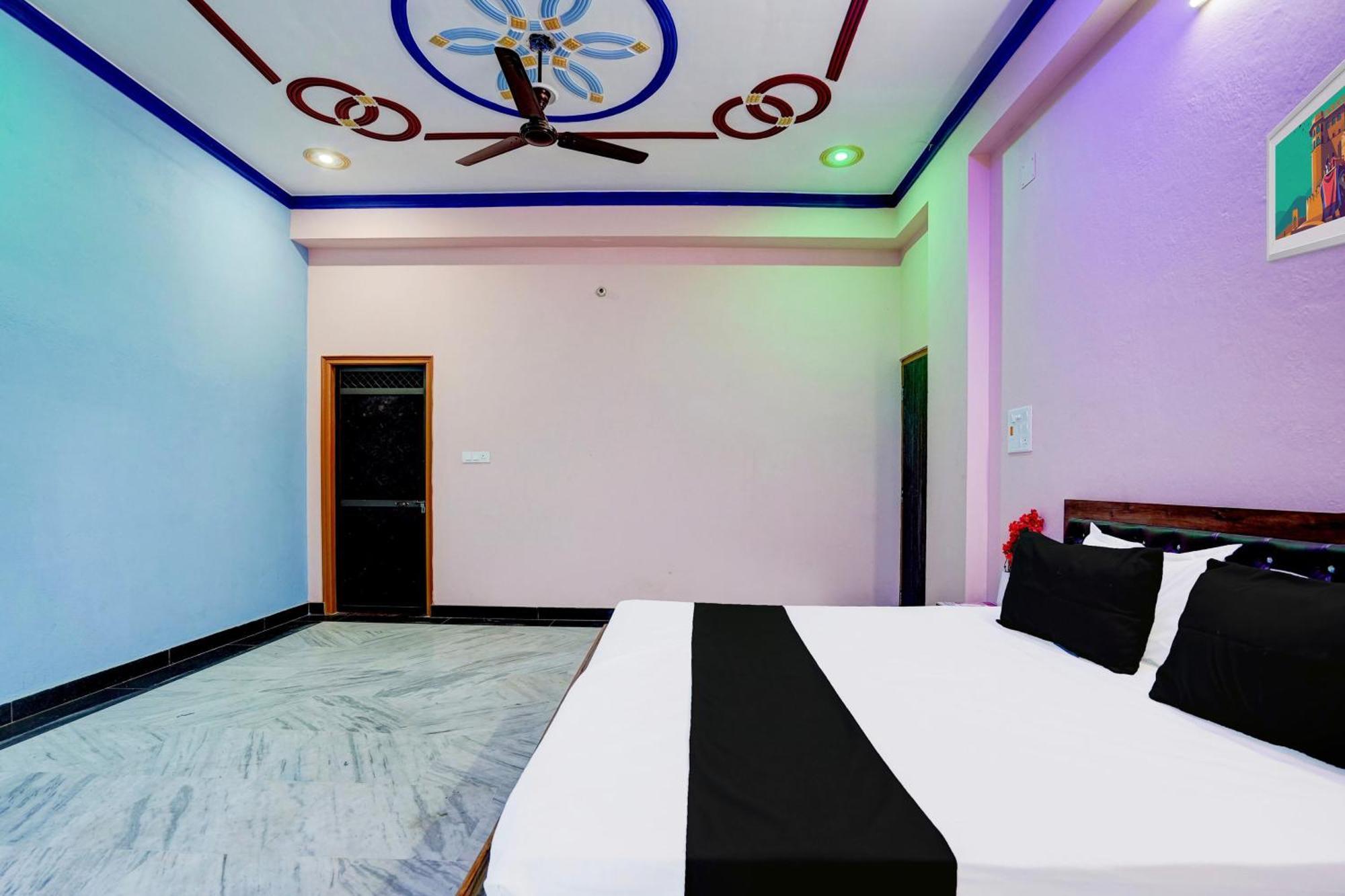 Hotel O J.D. Palace Varanasi Exterior photo