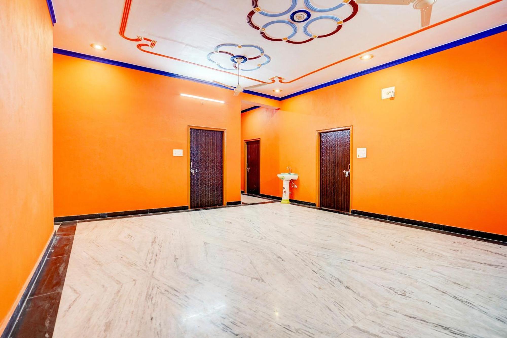 Hotel O J.D. Palace Varanasi Exterior photo